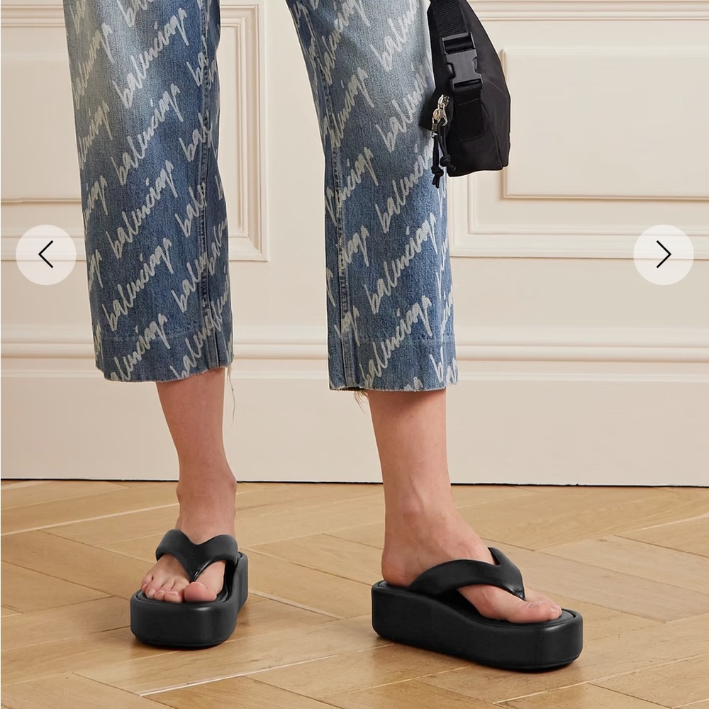 BALENCIAGA Rise Thong Sandals Platforms 90s Black & White